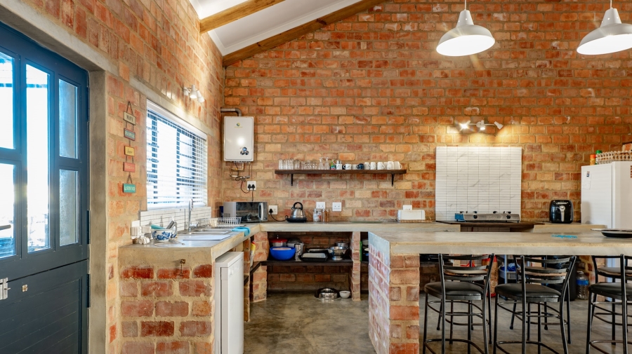 2 Bedroom Property for Sale in Struisbaai Western Cape